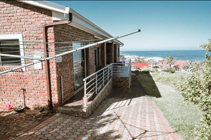 5 Bedroom Property for Sale in Dana Bay Western Cape